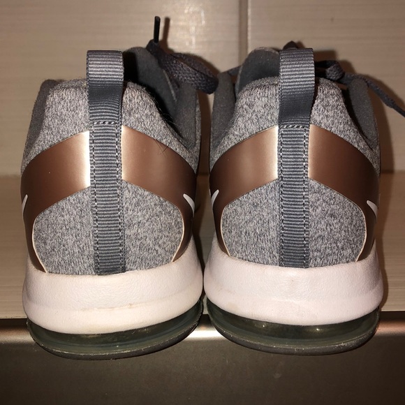 Nike Women’s Air Max Bella Training Shoe - Picture 3 of 7